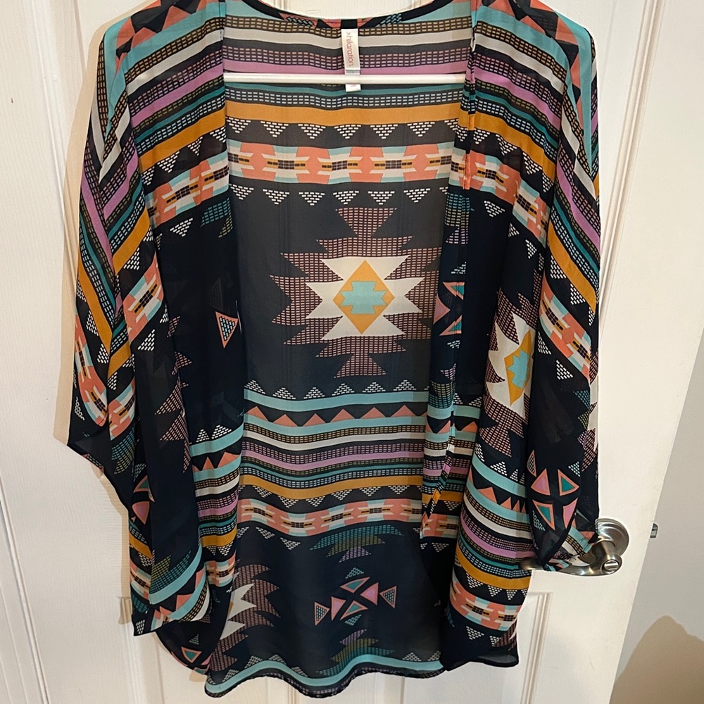 Xhilaration Multicolor Geometric Blouse
